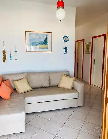 Daire A 90 Metri Dal Mare. Borgo (Cosenza)